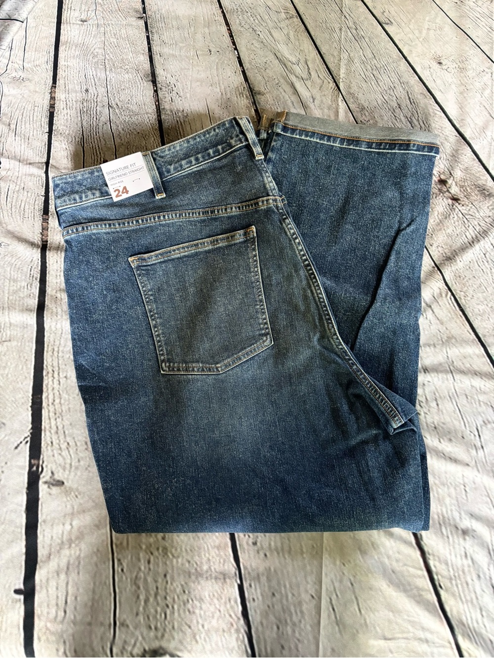 *NEW* Lane Bryant Signature Fit High-Rise  Girlfriend Straight Jeans - Size 24
